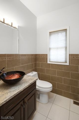 9 Trista Way, South Plainfield Boro, NJ 07080