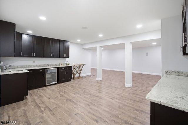 9 Trista Way, South Plainfield Boro, NJ 07080