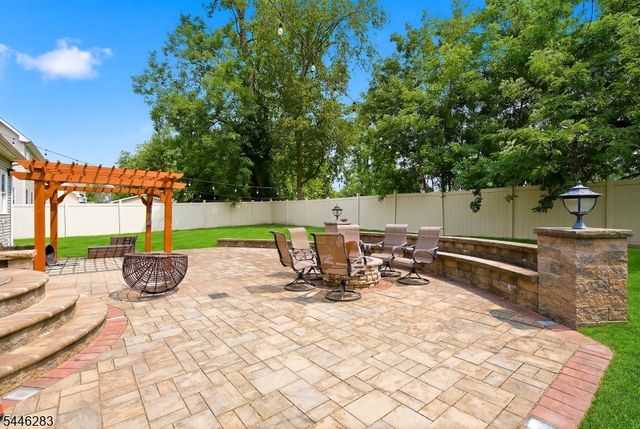 9 Trista Way, South Plainfield Boro, NJ 07080