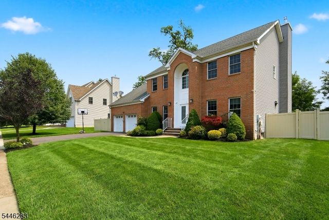 9 Trista Way, South Plainfield Boro, NJ 07080