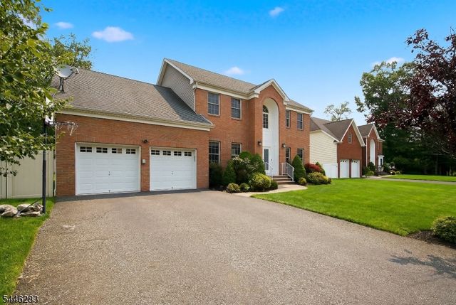 9 Trista Way, South Plainfield Boro, NJ 07080