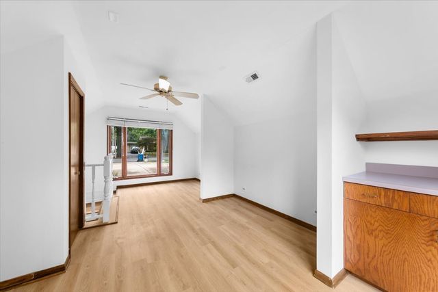 558 E Park Avenue, Elmhurst, IL 60126