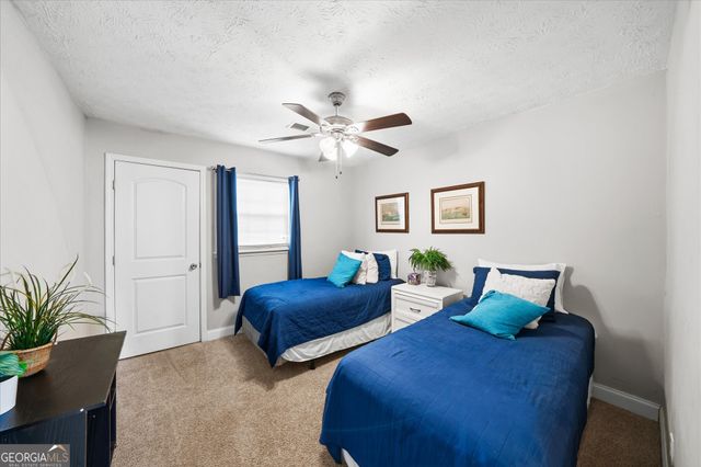 2899 Hall Drive SE, Smyrna, GA 30082