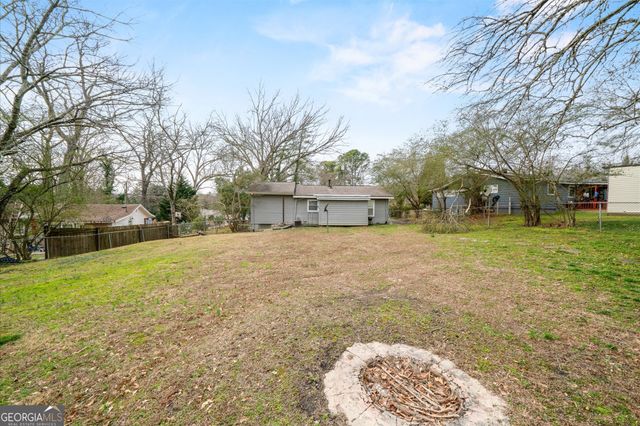 2899 Hall Drive SE, Smyrna, GA 30082