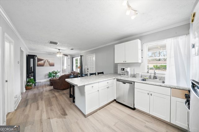 2899 Hall Drive SE, Smyrna, GA 30082