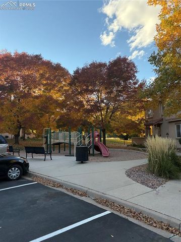 1559 Courtyard Heights, Colorado Springs, CO 80906