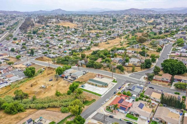 6860 Madrone Avenue, San Diego, CA 92114