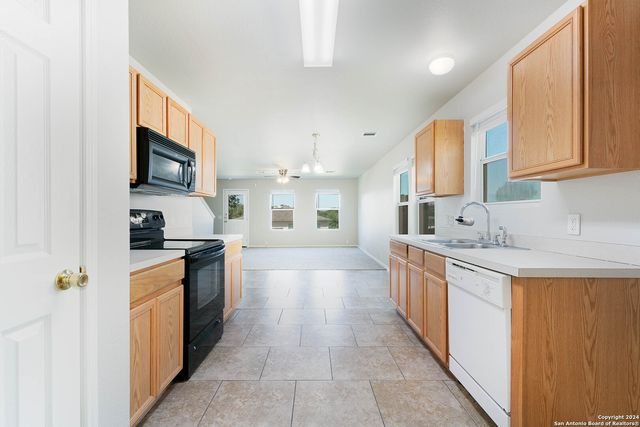 5124 BROOKLINE, Schertz, TX 78108