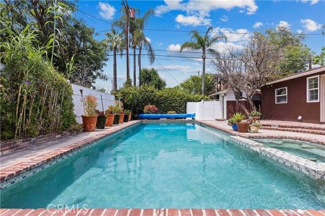 13405 Tiara Street, Los Angeles, CA 91401