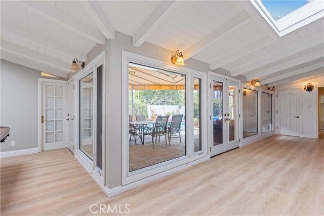 13405 Tiara Street, Los Angeles, CA 91401