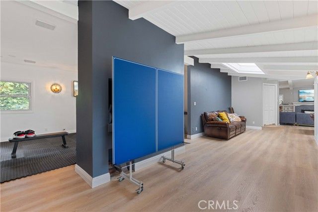 13405 Tiara Street, Los Angeles, CA 91401