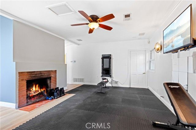 13405 Tiara Street, Los Angeles, CA 91401