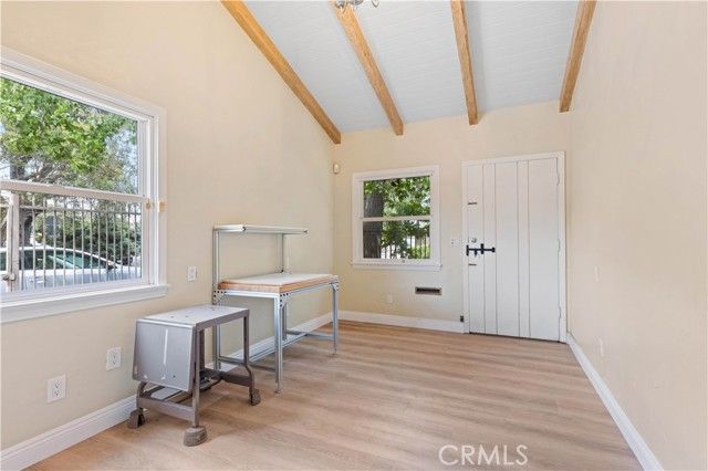 13405 Tiara Street, Los Angeles, CA 91401