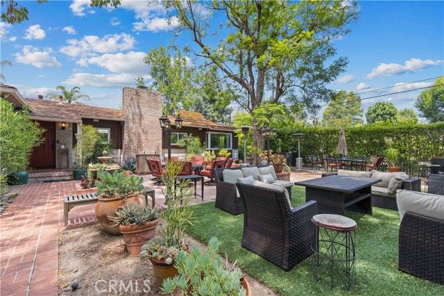 13405 Tiara Street, Los Angeles, CA 91401