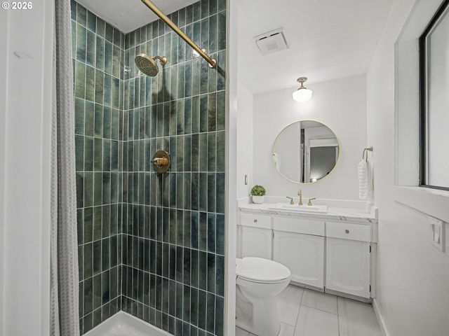 4355 Se 10TH Dr, Gresham, OR 97080