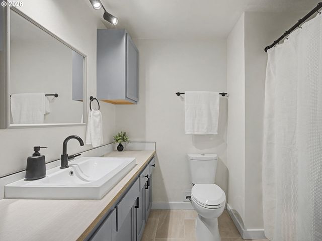 4355 Se 10TH Dr, Gresham, OR 97080