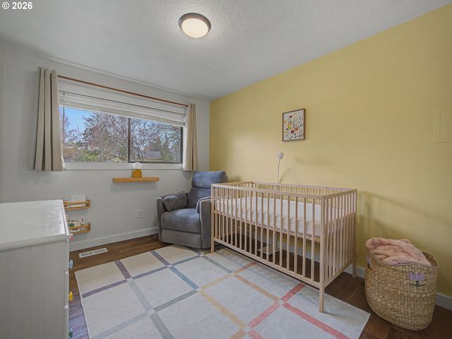 4355 Se 10TH Dr, Gresham, OR 97080