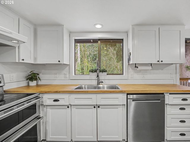 4355 Se 10TH Dr, Gresham, OR 97080