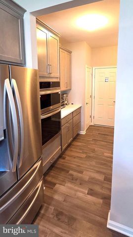 6 MAYFAIR CT, Lumberton, NJ 08048