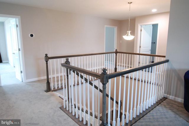 6 MAYFAIR CT, Lumberton, NJ 08048