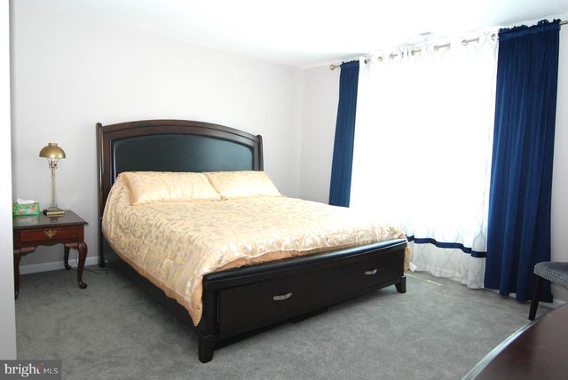 6 MAYFAIR CT, Lumberton, NJ 08048