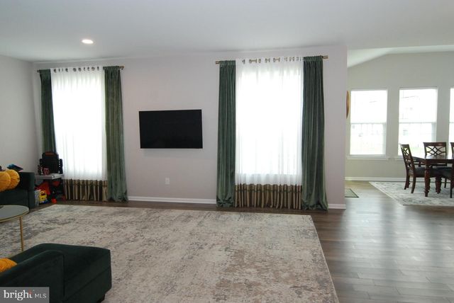 6 MAYFAIR CT, Lumberton, NJ 08048
