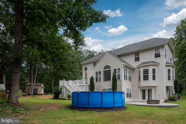 564 GENTLE BREEZE CIR, Fredericksburg, VA 22406