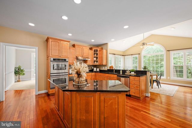 564 GENTLE BREEZE CIR, Fredericksburg, VA 22406