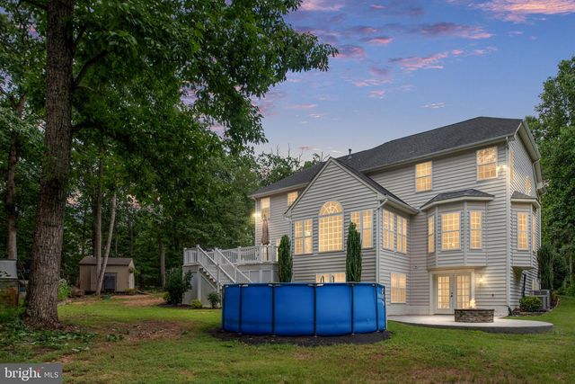564 GENTLE BREEZE CIR, Fredericksburg, VA 22406