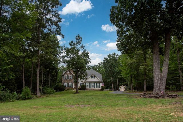 564 GENTLE BREEZE CIR, Fredericksburg, VA 22406