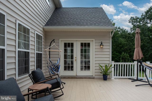 564 GENTLE BREEZE CIR, Fredericksburg, VA 22406