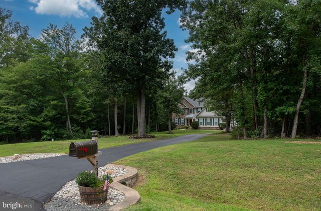 564 GENTLE BREEZE CIR, Fredericksburg, VA 22406