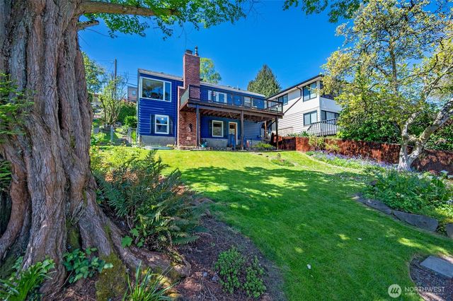 2822 23rd Avenue W, Seattle, WA 98199