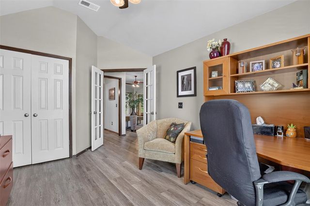 300 Crossland Court, Edmond, OK 73003
