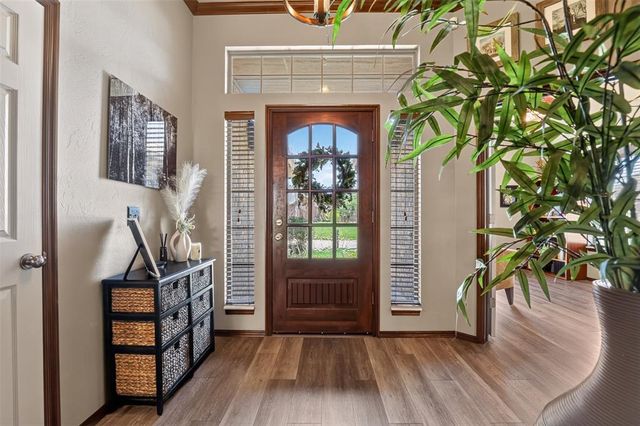 300 Crossland Court, Edmond, OK 73003