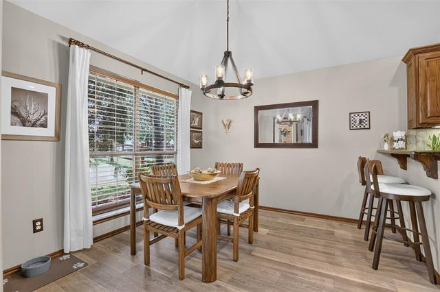 300 Crossland Court, Edmond, OK 73003