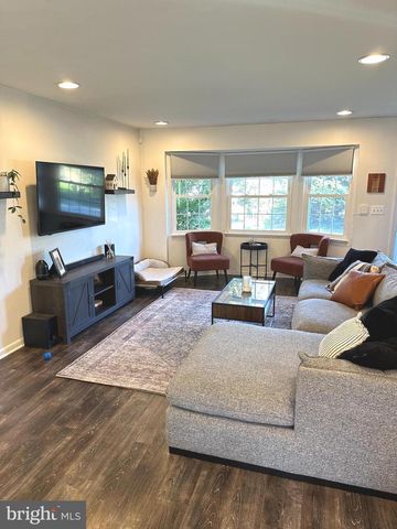 10202 DAVENTRY DR, Cockeysville, MD 21030