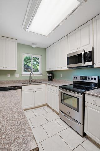 506 Upland Place, Mount Pleasant, SC 29464