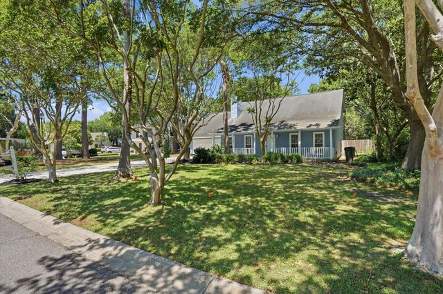 506 Upland Place, Mount Pleasant, SC 29464