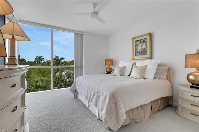 4255 Gulf Shore BLVD N # 201, Naples, FL 34103