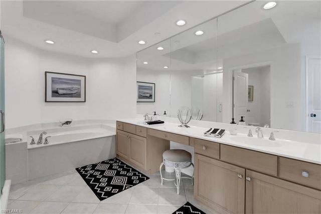 4255 Gulf Shore BLVD N # 201, Naples, FL 34103