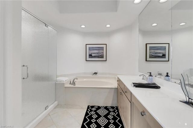 4255 Gulf Shore BLVD N # 201, Naples, FL 34103