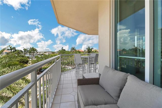4255 Gulf Shore BLVD N # 201, Naples, FL 34103