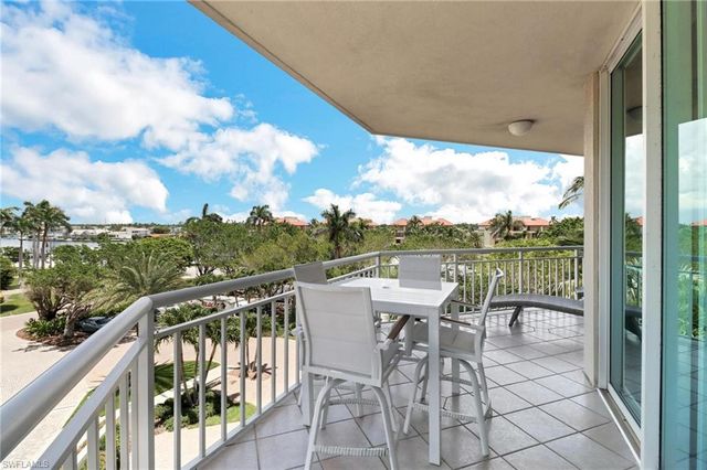 4255 Gulf Shore BLVD N # 201, Naples, FL 34103