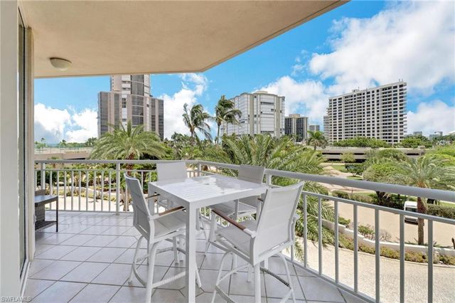 4255 Gulf Shore BLVD N # 201, Naples, FL 34103