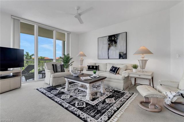 4255 Gulf Shore BLVD N # 201, Naples, FL 34103