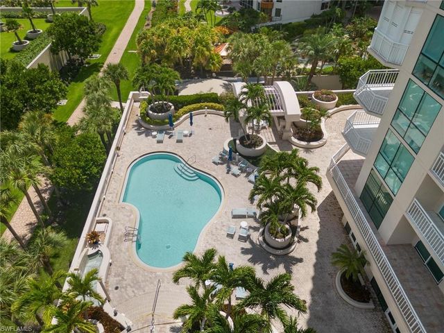 4255 Gulf Shore BLVD N # 201, Naples, FL 34103