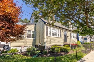 35 Rosaria St, Boston, MA 02122