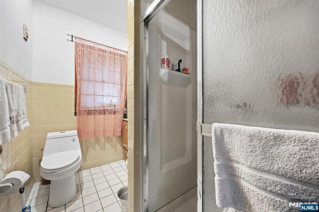 37 Raritan Road, Linden, NJ 07036