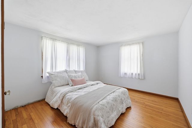98 Clarence St, West Springfield, MA 01089